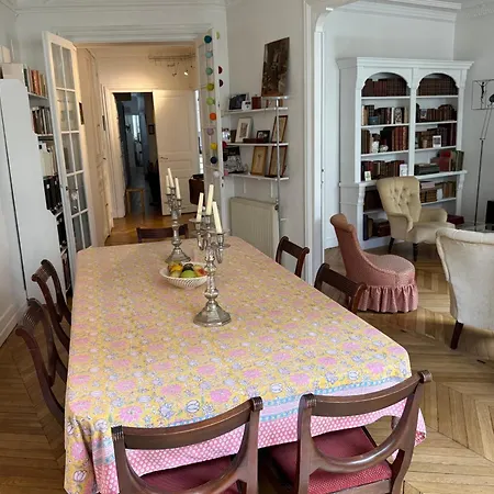 Large Quiet With Balcony In 12